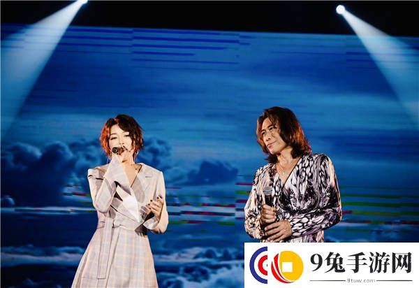 崔子格助阵摇滚教父夏韶声内地演唱会